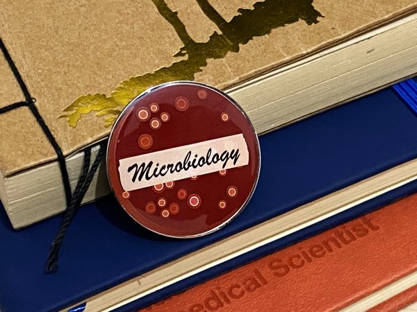 Microbiology blood agar plate pin